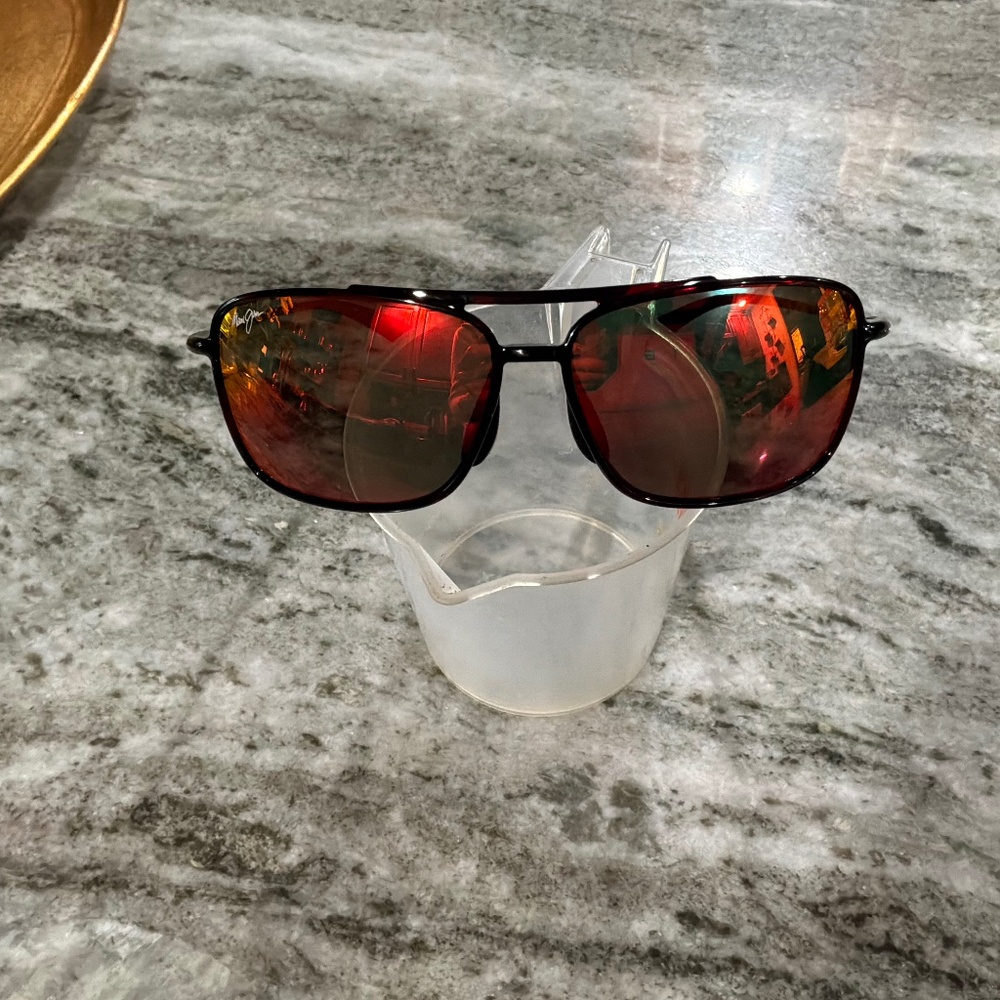 New in case Maui Jim sunglasses